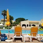 Lejlighed Modern In With Shared Pool