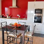 Lejlighed Modern In With Shared Pool