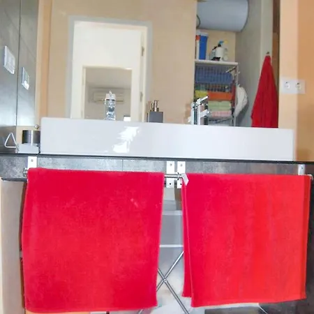 Apartmán Modern In With Shared Pool