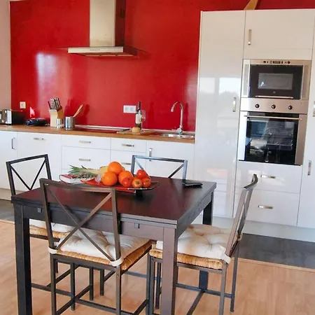 Apartmán Modern In With Shared Pool