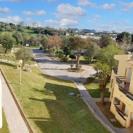 Modern In With Shared Pool * Alvor
